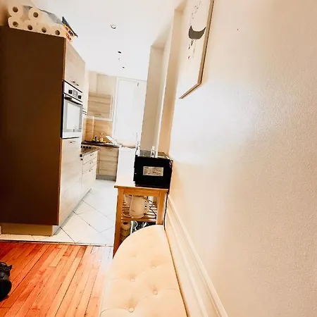 Cosy Appartement Avec Vue Tour Eiffel Paris Exterior photo