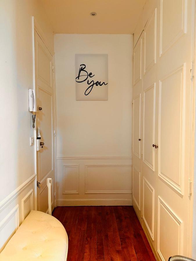 Appartamento Cosy Avec Vue Tour Eiffel Parigi